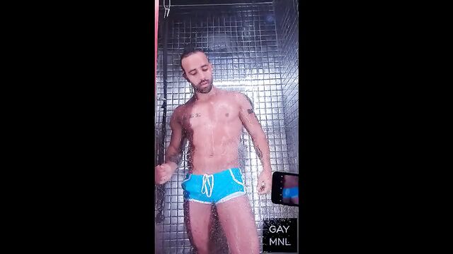 Gogo Boy Raidd Bar XXI (Paris) Shower