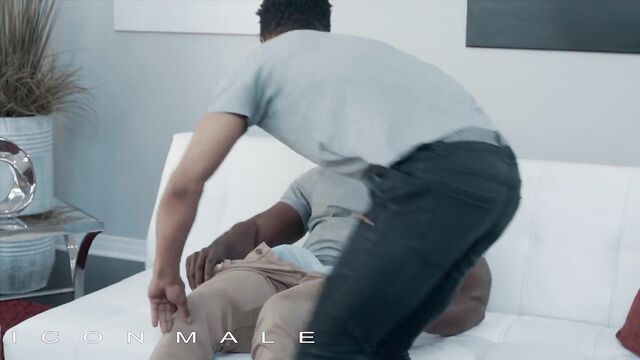 IconMale – Aaron Traner Huge Dick & Bubble Butt Gets Worshiped by Koji Xander’s