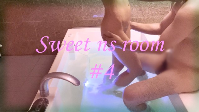 Flirtatious sex with a nurse who loves sex in a love hotel.Part1 Rolling up with fingering and toys