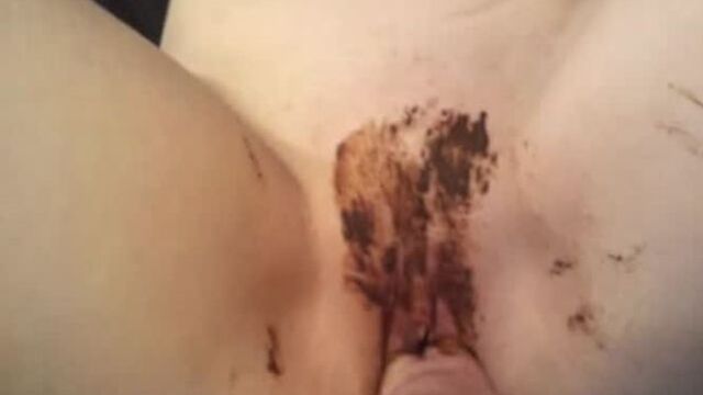 Wifes shit filled vagina fingered for 1st time