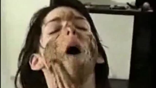 Brunette Smeared 1wmv