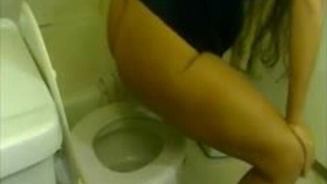 Toilet plops