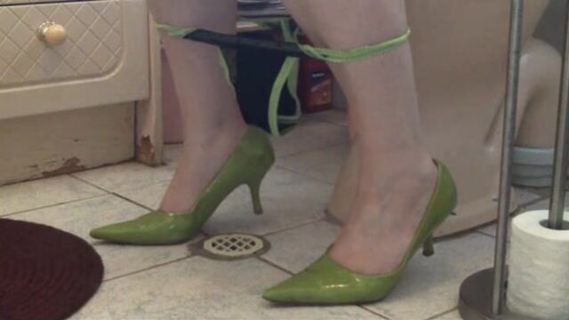 green shoe 2s